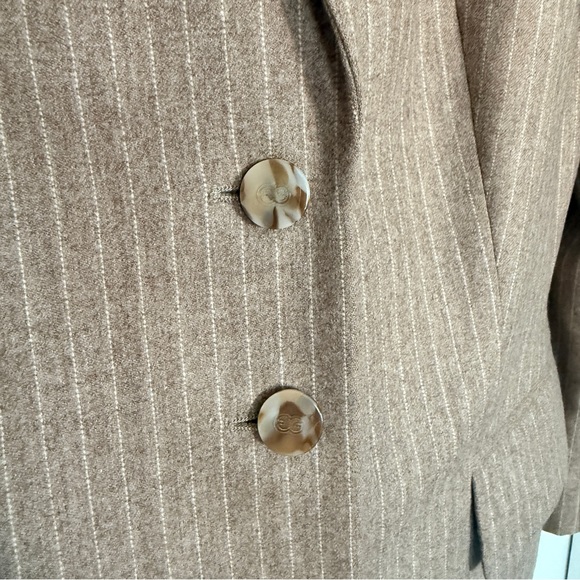 Escada Ermenegildo Zegna Beige Pinstripe Blazer - Picture 7 of 13